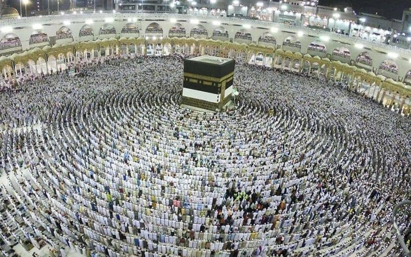 Koronavirüs: Umre Ziyaretleri Askıya Alındı
