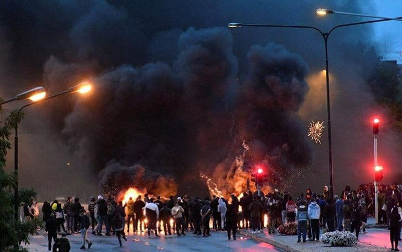 İsveç’te Kur’an-ı Kerîm’e Alçak Saldırı!