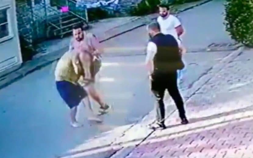 Halil Sezai “Ezan mı Okuyorsun?” Diyerek Vahşice Saldırdı