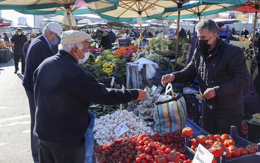 Bir Genelge Daha: “Sebze-Meyve Pazarları Cumartesi Günü Açık Olacak”