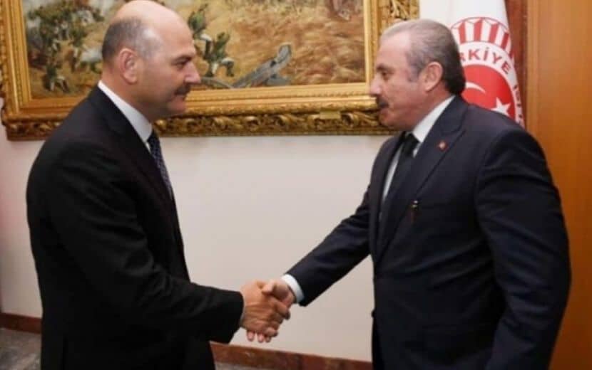 Mafyadan 10 Bin Dolar Rüşvet Alan Siyasetçinin İsmi Açıklanmıyor