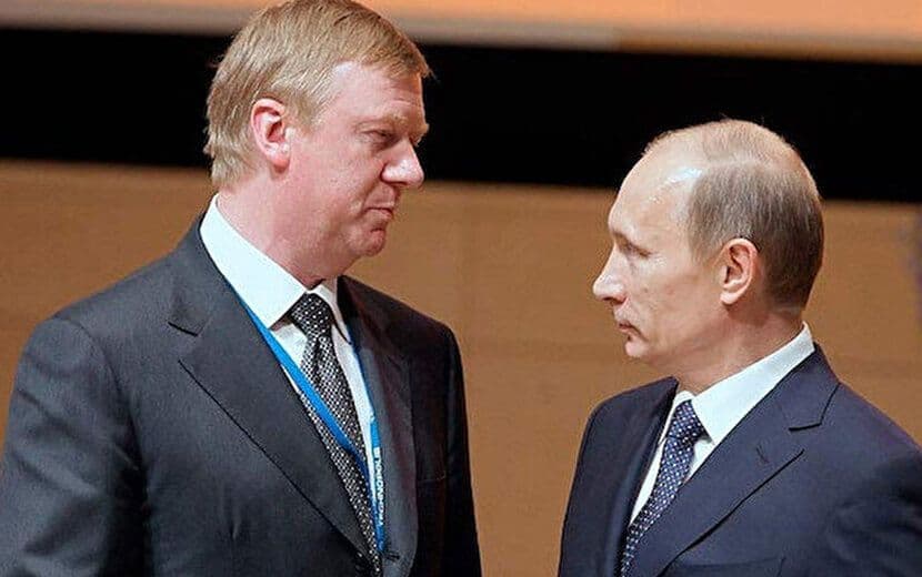 Putin’in Danışmanı İstifa Etti ve Rusya’yı Terk Etti