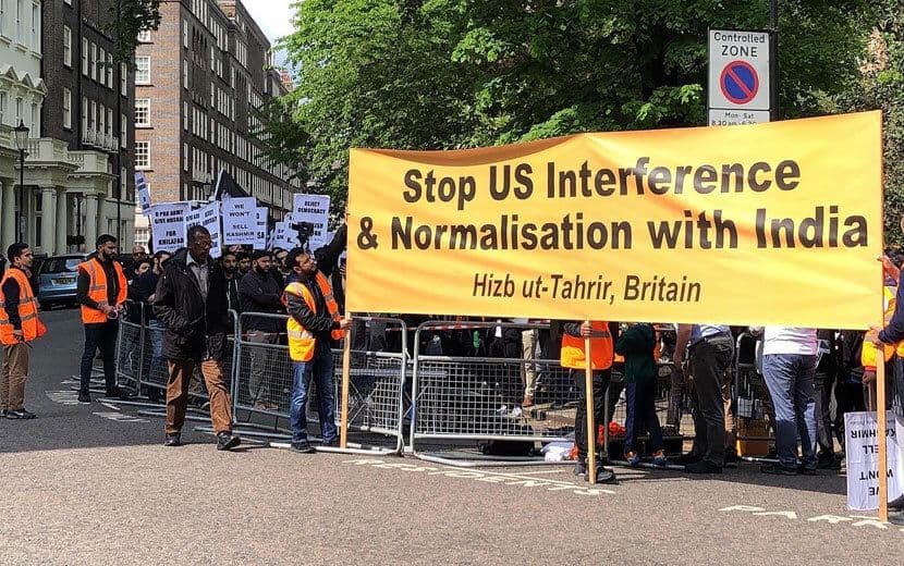 Hizb-ut Tahrir İngiltere’den Protesto