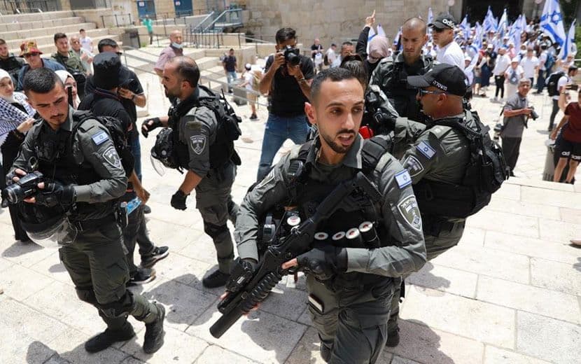 Kınamalarla Cesaretlenen Yahudi, Aksa’da Azgınlığını Sürdürüyor