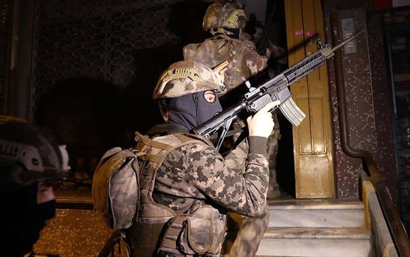 32 İlde IŞİD’le Mücadele İddiasıyla Baskınlar Düzenlendi