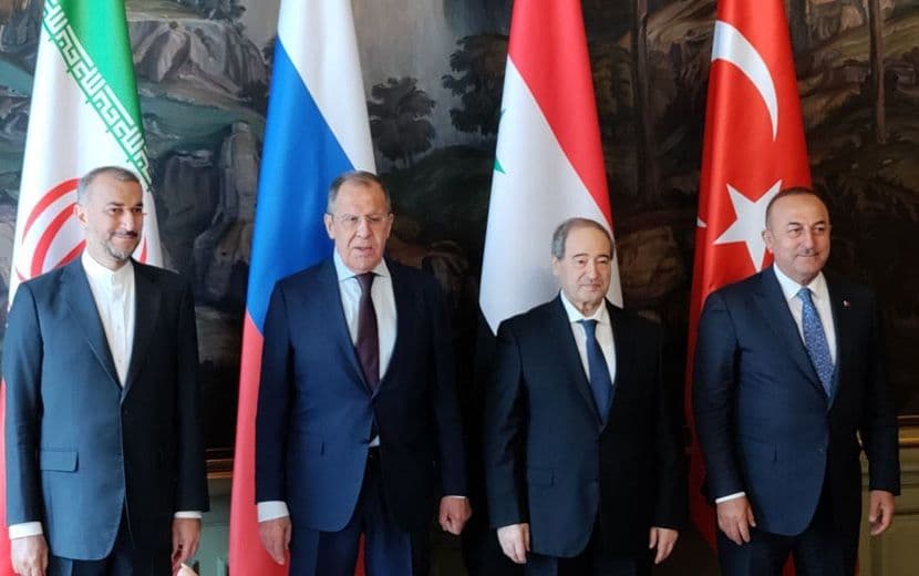 Çavuşoğlu, Suriye Halkının Katili Esed Rejimi İle Omuz Omuza