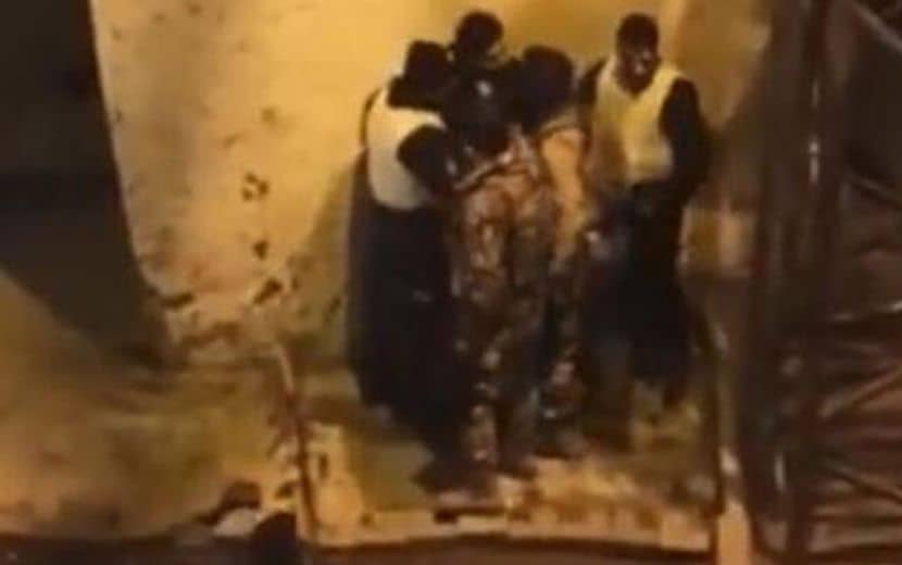 Diyarbakır’da “Namaza Gidiyorum” Diyen Gence Polis Şiddeti