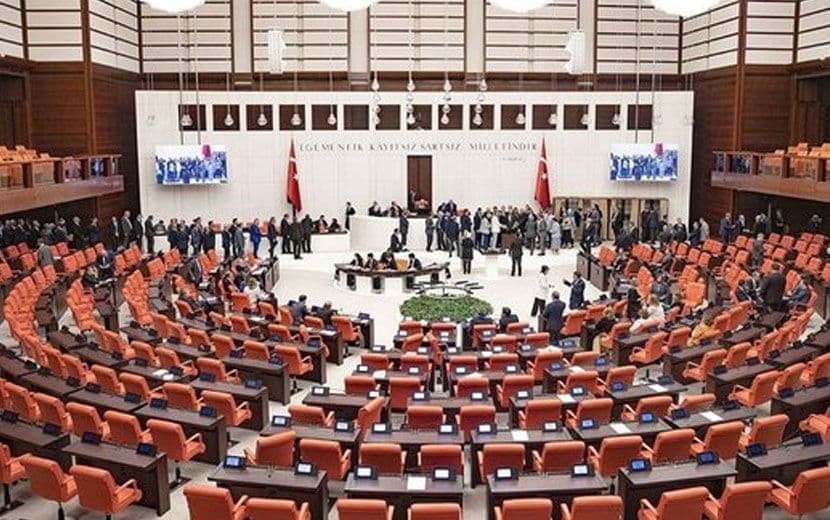 EYT Kanun Teklifi Oy Birliğiyle Kabul Edildi