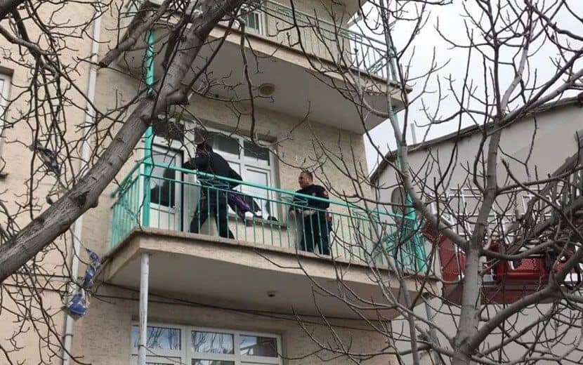 Elazığ’da 6 Kişilik Aile Yaşadıkları Evde Ölü Bulundu