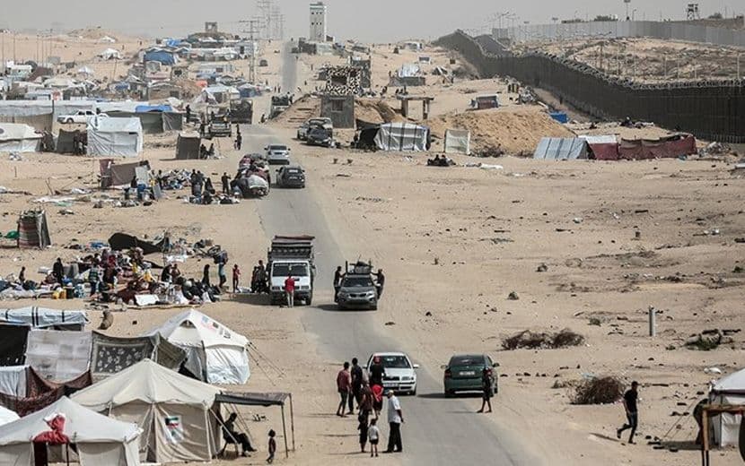 Gazze’de Müslümanlar "Katliam-Açlık-Göç" Üçgeninde