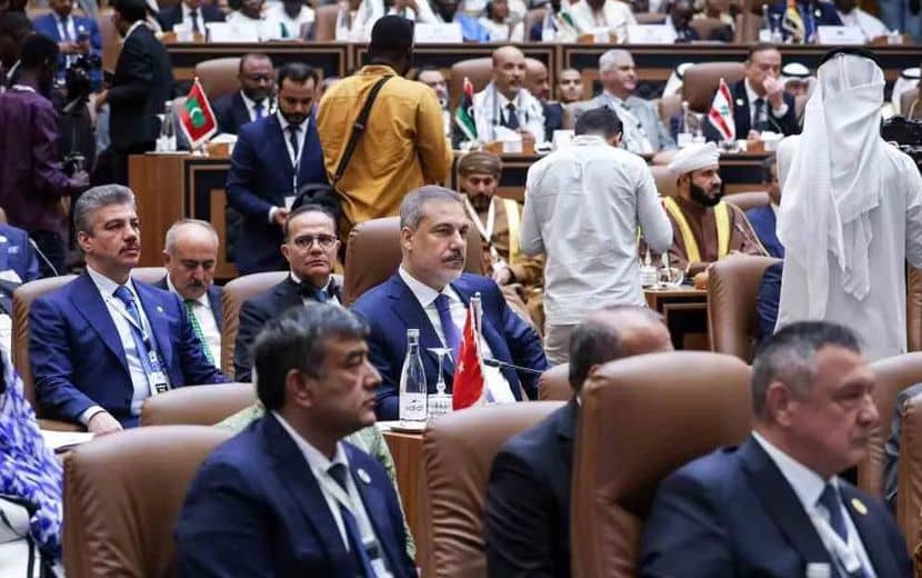 İİT, Filistin İçin Toplandı ve Yine BM’ye Havale Etti