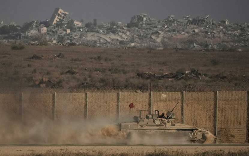 İİT Kınarken, İşgalci ‘İsrail’ Gazze’ye Kara Harekatı Başlattı