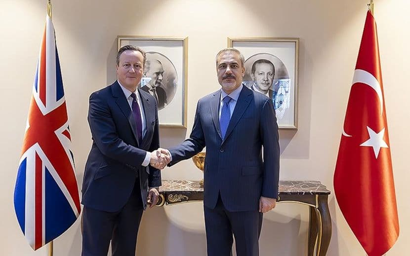 İngiltere Dışişleri Bakanı, “İsrail”in İstediği Geçici Ara İçin Ankara’da