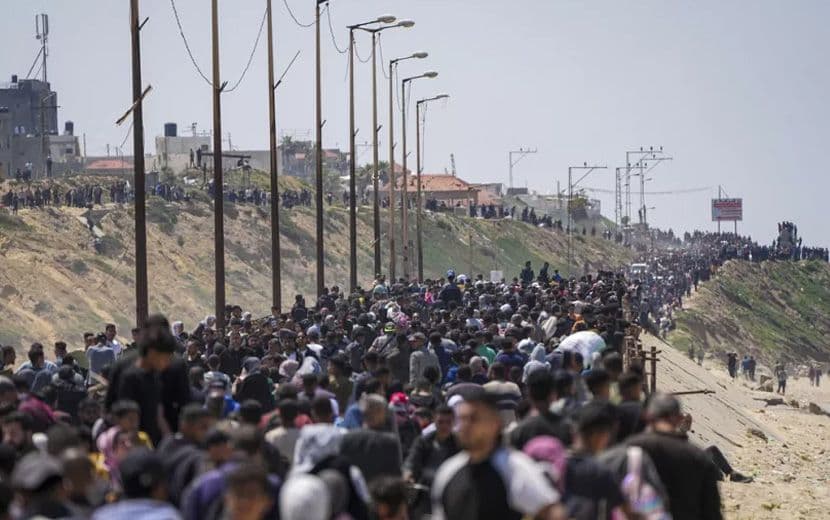 İşgalci “İsrail”, Evlerine Dönmek İsteyen Müslümanları Katlediyor