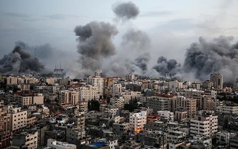İşgalci “İsrail” Gazze ve Batı Şeria’yı Bombaladı