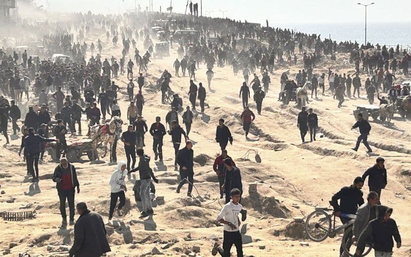 Gazze’de Vahşet!: İşgalci “İsrail” Yiyecek Bekleyen Sivilleri Katletti