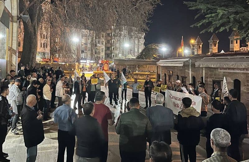 Köklü Değişim’den Karaman’da Gazze Direnişine Destek