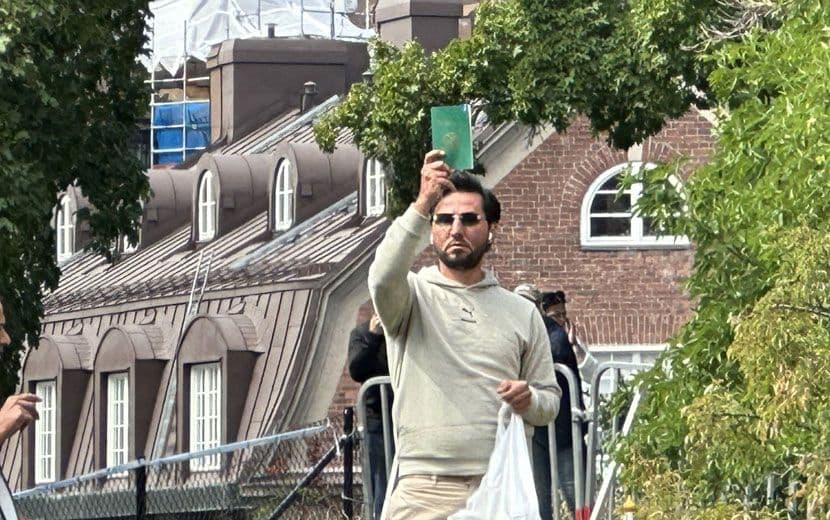 Kur’an-ı Kerim’e Saldırı: Irak, İsveç Büyükelçisini Sınır Dışı Ediyor