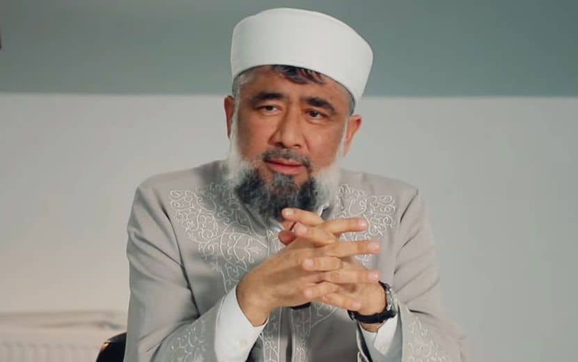 Özbek Âlimin Sınır Dışı Edilmesine Tepkiler Yükseliyor