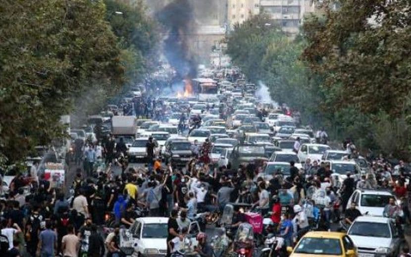 İran, Katliam Yaptığı Belucistan’da Sünni Alim İsmailzehi’yi Suçladı